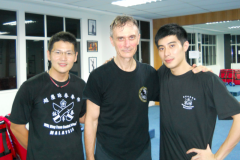 alvin-choy-kim-leung-in-seremban-malesia-2012-con-sifu-david-peterson-05